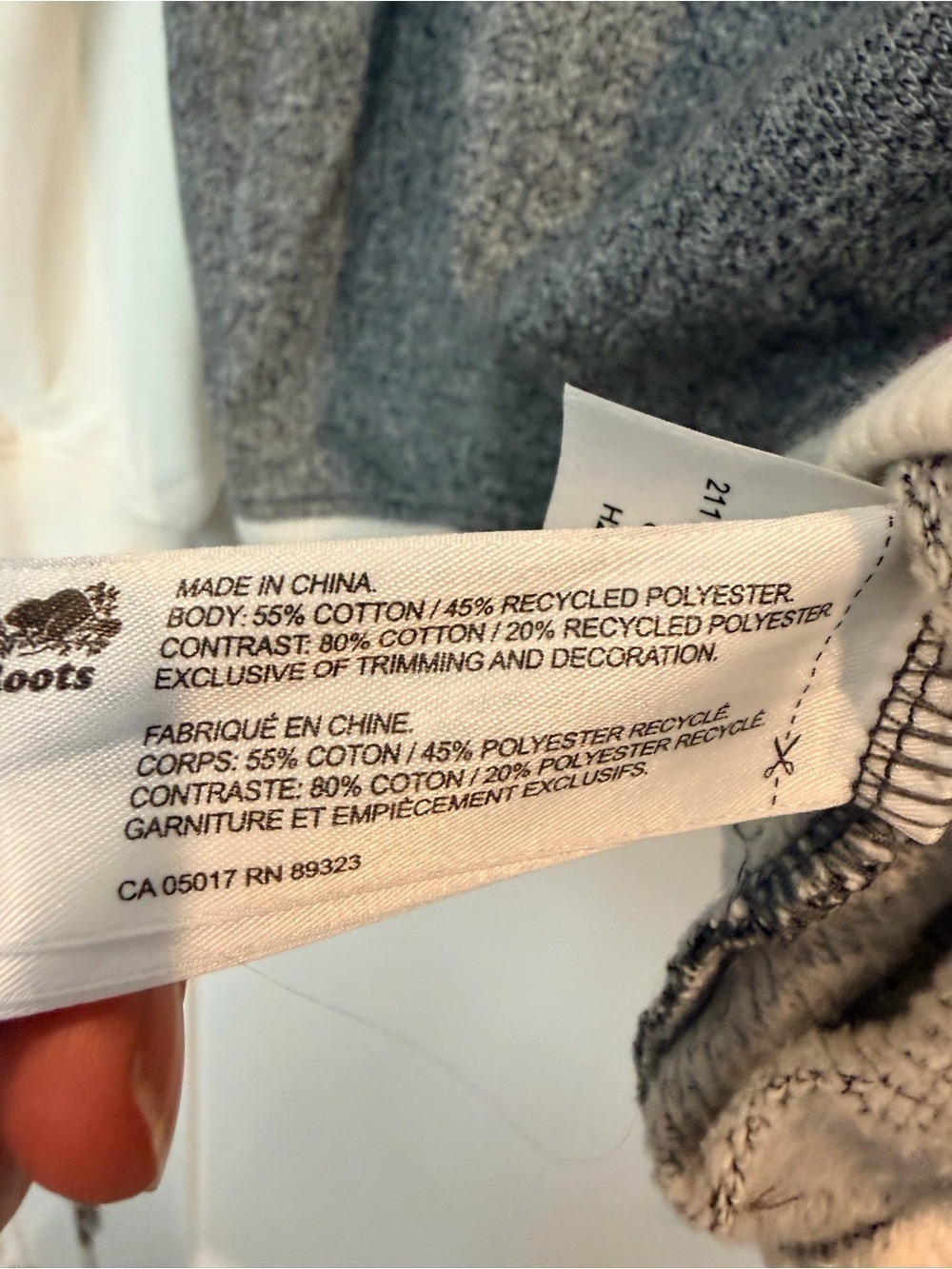 ❤️Roots Since 1973 Cabin Crewneck Colorblock Sweatshirt Size Small Oversized - Picture 5 of 7
